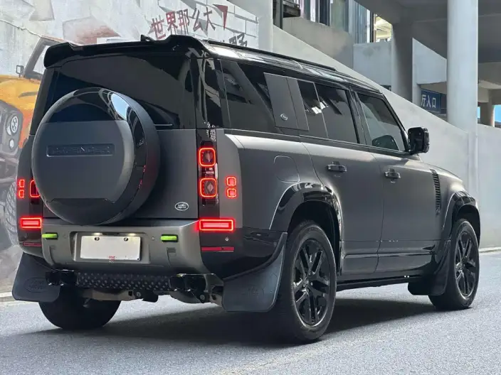 Land Rover Defender 2024 Model 110 3.0T P400 X-Dynamic HSE – фото 5