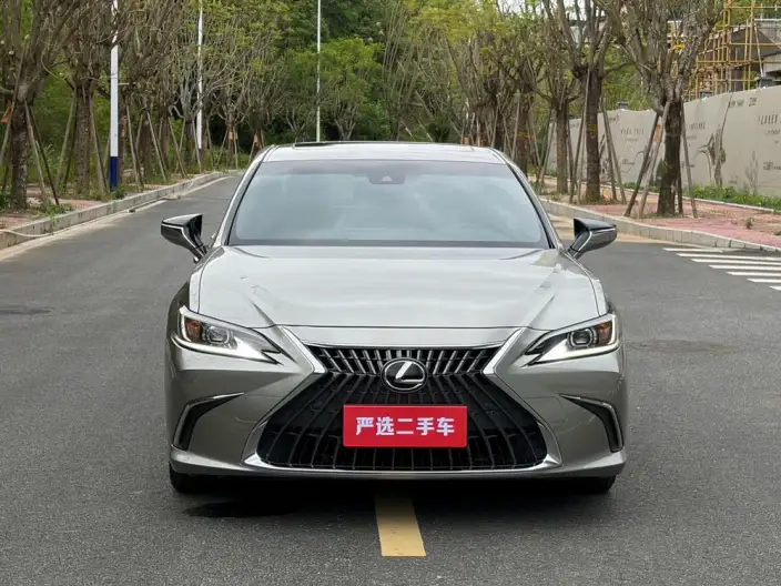 Lexus ES 2022 Model 200 Superior Edition – фото 2
