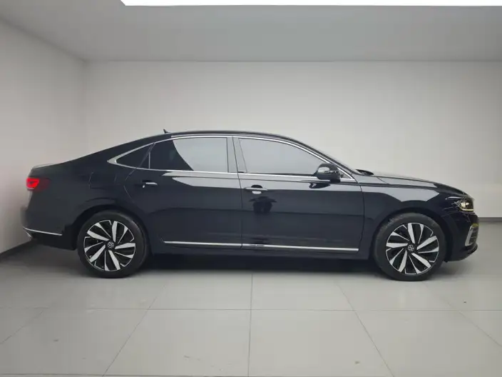 Volkswagen Passat 2024 Model 330TSI Elite Edition – фото 8