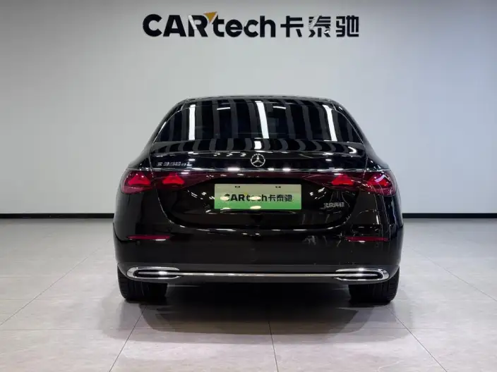 Mercedes-Benz E-Class PHEV 2024 Model E 350 e L sedan – фото 6