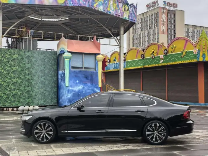 Volvo S90 2024 Model B5 Smart Range Deluxe Edition – фото 4