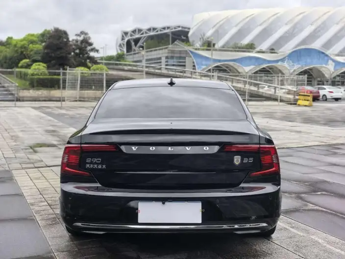 Volvo S90 2024 Model B5 Smart Range Deluxe Edition – фото 6