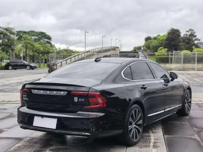Volvo S90 2024 Model B5 Smart Range Deluxe Edition – фото 7