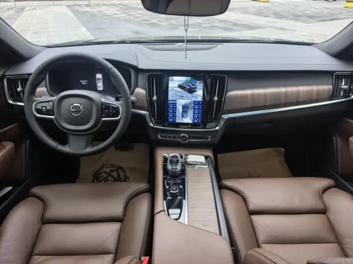 Volvo S90 2024 Model B5 Smart Range Deluxe Edition – фото 10