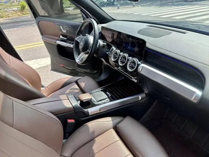 Mercedes-Benz GLB 2024 Model Facelift GLB 220 Fashion Model – фото 7
