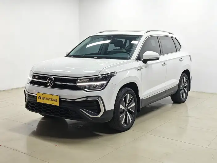 Volkswagen Tharu 2024 Model 300TSI 2WD Moonlight Edition – фото 1