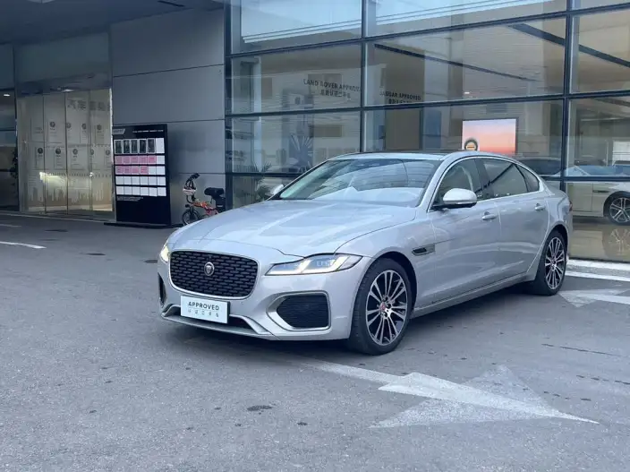 Jaguar XFL 2025 Model 2.0T P250 2WD Exclusive Deluxe Edition – фото 1