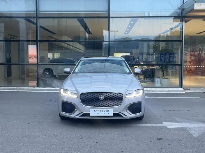 Jaguar XFL 2025 Model 2.0T P250 2WD Exclusive Deluxe Edition – фото 2
