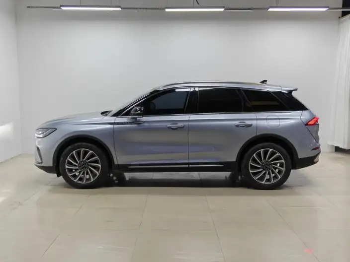 Lincoln Corsair 2023 Model 2.0T 2WD Zunya Edition – фото 4