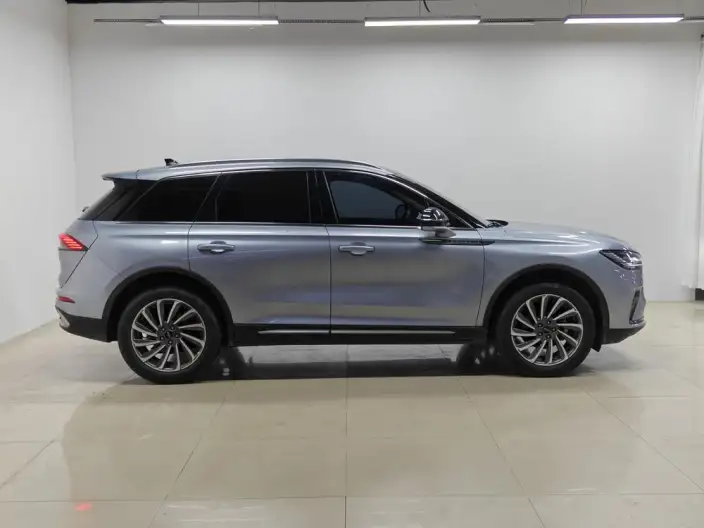 Lincoln Corsair 2023 Model 2.0T 2WD Zunya Edition – фото 8