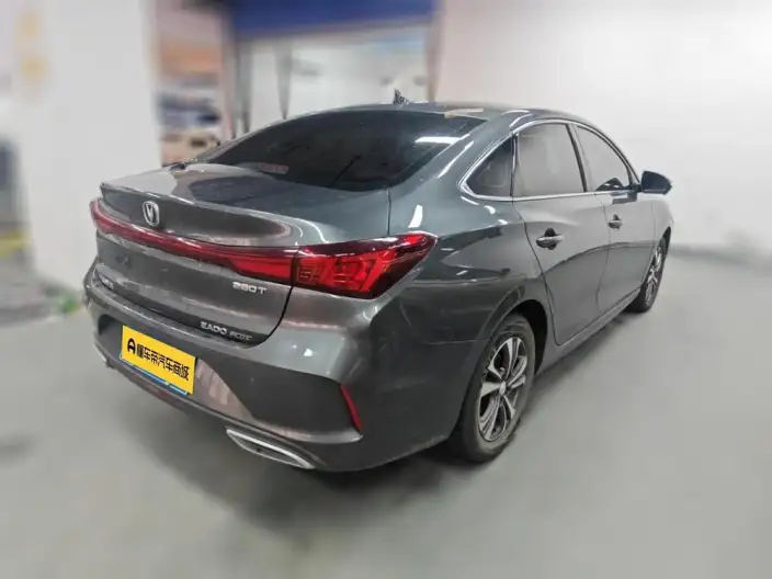 Changan Eado 2023 Model PLUS Changxiang Edition Blue whale NE 1.4T GDI DCT Noble Model – фото 2