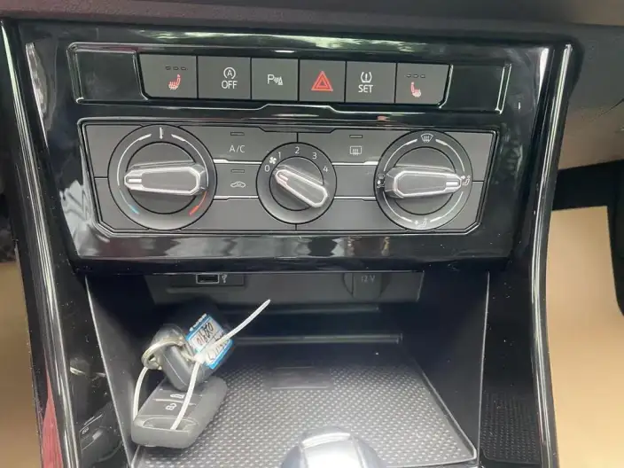 Jetta VS7 2022 Model Panda Edition 1.4T Automatic Yuexiang Edition Pro – фото 10