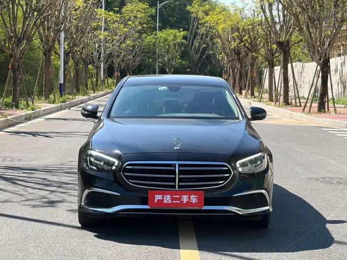 Mercedes-Benz E-Class 2023 Model E 300 L Luxury Model sedan – фото 2