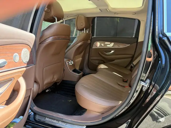 Mercedes-Benz E-Class 2023 Model E 300 L Luxury Model sedan – фото 9