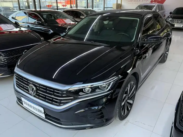 Volkswagen Passat 2023 Model 380TSI Deluxe Edition – фото 1