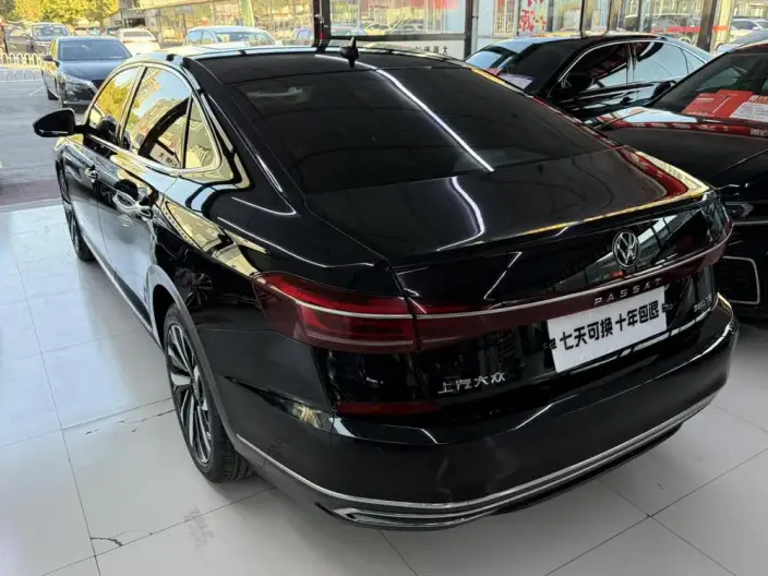 Volkswagen Passat 2023 Model 380TSI Deluxe Edition – фото 4