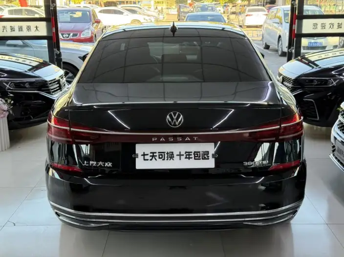 Volkswagen Passat 2023 Model 380TSI Deluxe Edition – фото 5