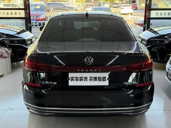 Volkswagen Passat 2022 Model 380TSI Deluxe Edition – фото 5