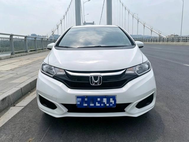 Honda Fit 2018 1.5L CVT Comfort – фото 2