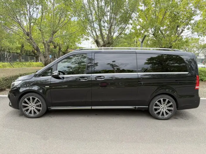 Mercedes-Benz V-Class 2022 Model V 260 L Long wheelbase Deluxe Edition – фото 4