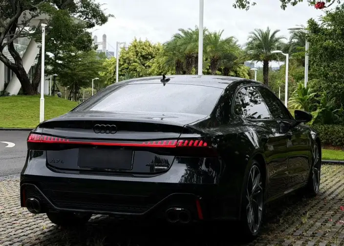 Audi A7 L 2022 Model 45 TFSI quattro S-line Black Samurai Edition – фото 5