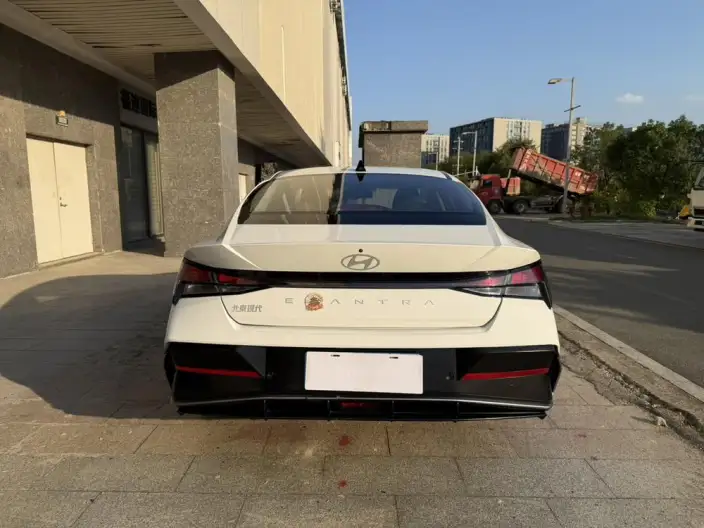 Hyundai Ioniq 2023 Model 1.5L CVT GLX Elite Edition – фото 6