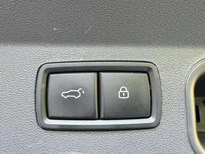 Li Auto ONE 2021 Model Extended Range 6 seat Edition – фото 6