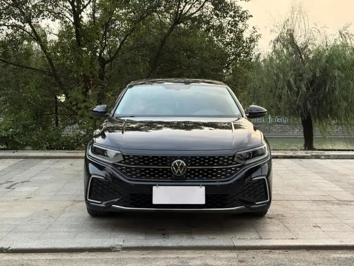 Volkswagen Passat 2022 Model 330TSI Starry sky Premium Edition – фото 2