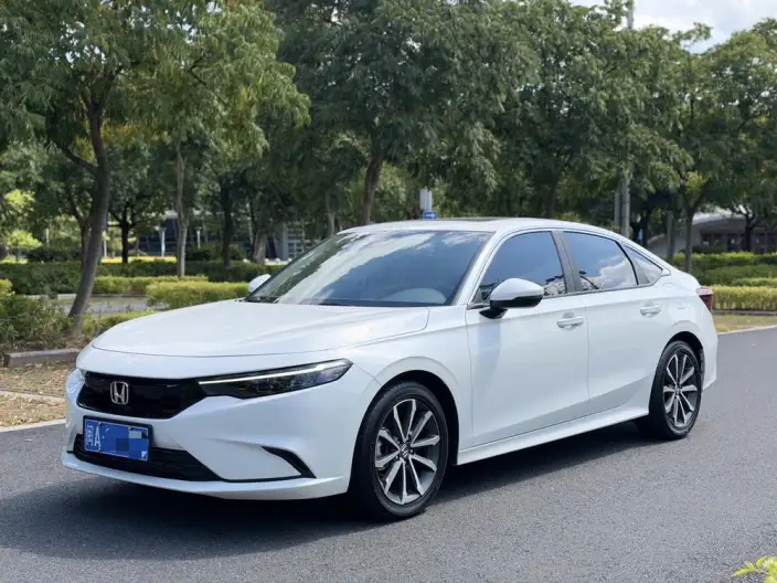 Model Ge 2023 Model 240TURBO CVT Deluxe Edition – фото 1