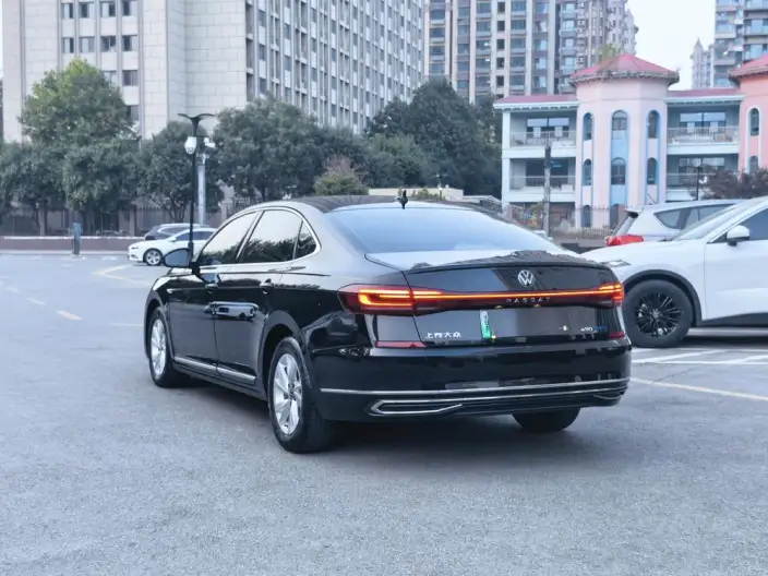 Volkswagen Passat PHEV 2022 Model 430PHEV Hybrid Business Edition – фото 4