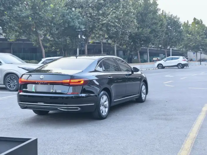 Volkswagen Passat PHEV 2022 Model 430PHEV Hybrid Business Edition – фото 6