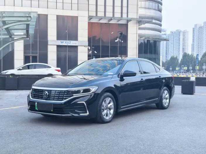 Volkswagen Passat PHEV 2022 Model 430PHEV Hybrid Business Edition – фото 10
