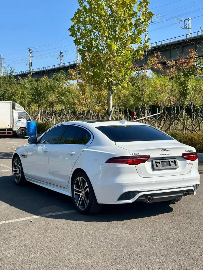 Jaguar XE L 2023 Model 2.0T 250PS R-DYNAMIC S Enterprising Sports Edition – фото 5