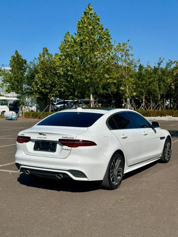Jaguar XE L 2023 Model 2.0T 250PS R-DYNAMIC S Enterprising Sports Edition – фото 7