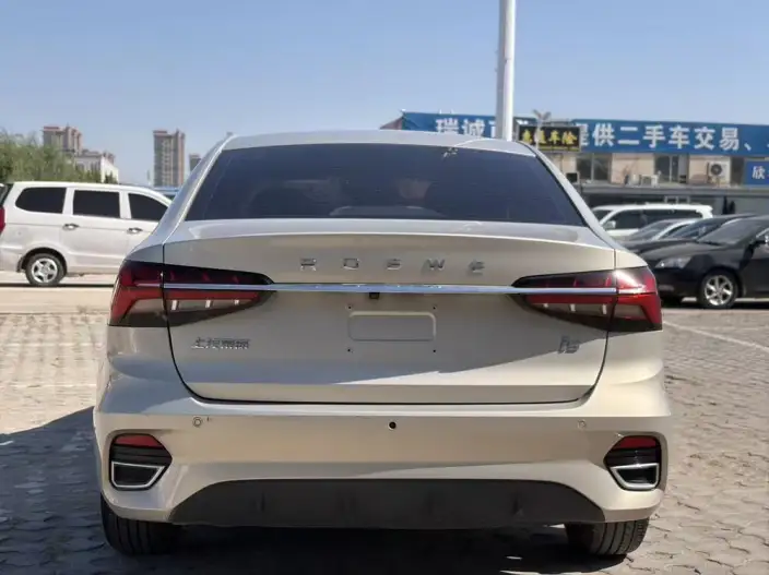 Roewe i5 2021 Model 1.5L CVT Diamond Edition – фото 5