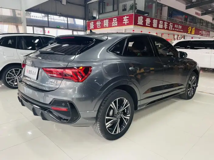 AUDI Q3 Sportback 2023 Model 40 TFSI Fashion Model – фото 6