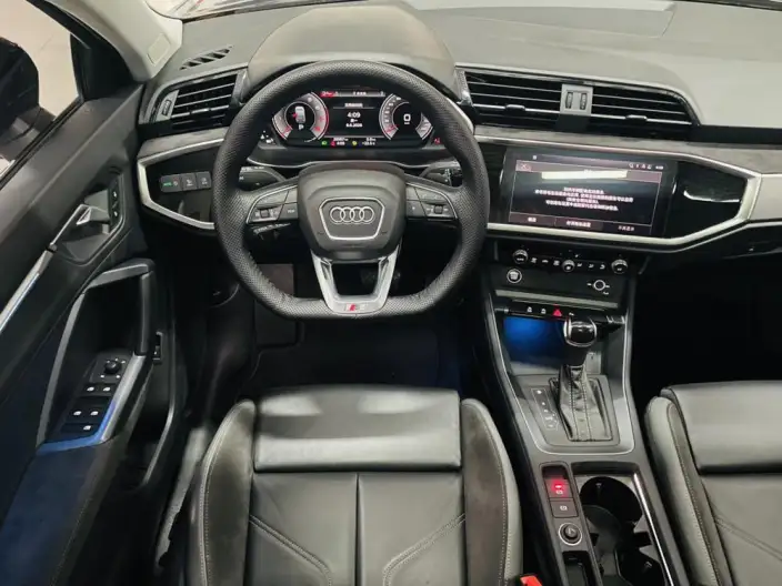 AUDI Q3 Sportback 2023 Model 40 TFSI Fashion Model – фото 10