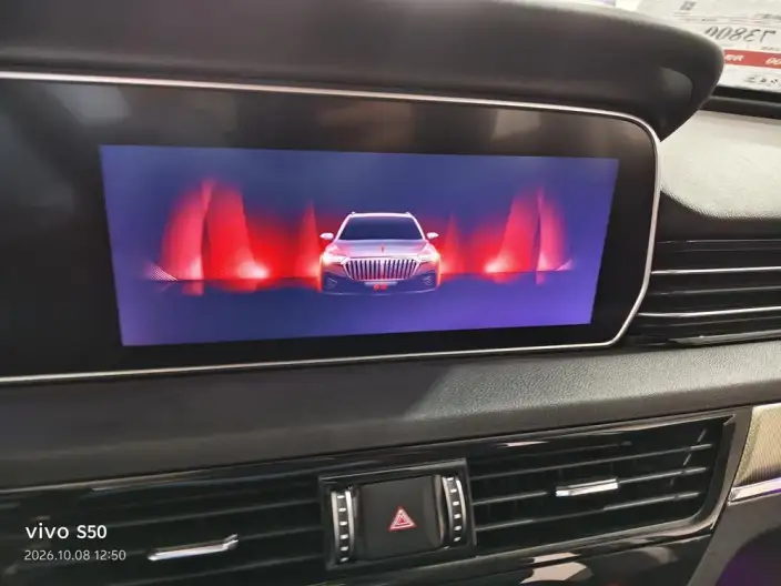 Hongqi HS5 2022 Model Facelift 2.0T Smart Flag Enjoy 4WD Edition – фото 6