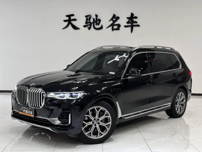 BMW X7 2022 Model xDrive40i Exclusive Model Luxury Set – фото 1