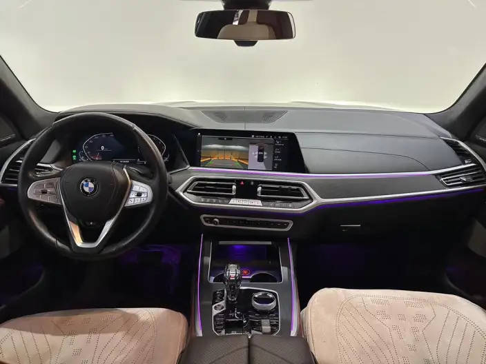 BMW X7 2022 Model xDrive40i Exclusive Model Luxury Set – фото 8