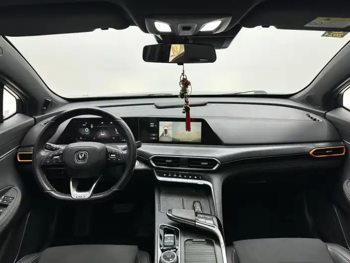 Changan UNI-T 2022 Model 2.0T Pilot Model – фото 8