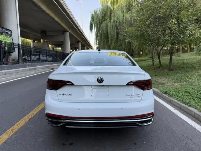 Volkswagen Sagitar 2023 Model 300TSI DSG Beyond Edition – фото 4