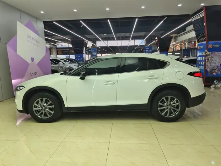 Mazda CX-4 2021 Model 2.0L 2WD SkyActiv Vitality Edition – фото 4