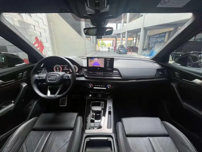 Audi Q5L 2023 Model 40T Luxury Dynamic Model – фото 9