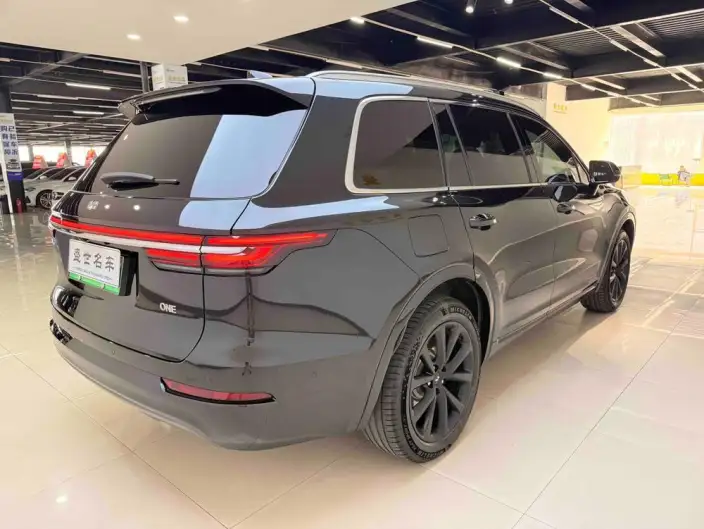 Li Auto ONE 2021 Model Extended Range 6 seat Edition – фото 7