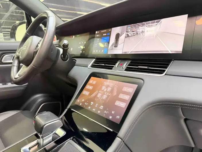 Li Auto ONE 2021 Model Extended Range 6 seat Edition – фото 8