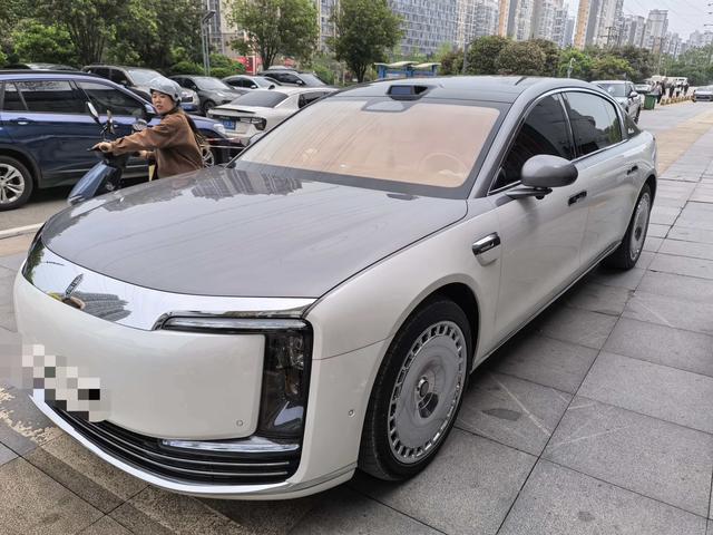 Zunjie S800 2025 модификация Extended Range Star Edition Executive Edition 4 seat