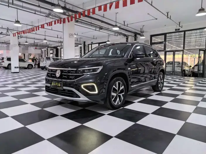Volkswagen Tayron 2023 Model 280TSI 2WD Luxury Plus Advanced version – фото 1