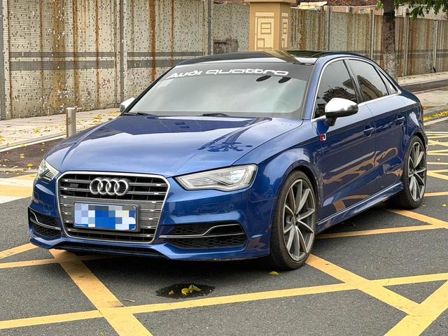 Audi S3 2015 модификация S3 2.0T Limousine – фото 1
