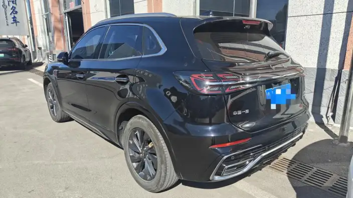 Hongqi HS5 2023 Model 2.0T Flag Xiang Pro Edition – фото 3